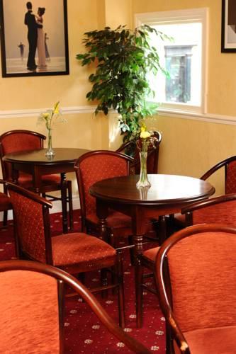Отель Kingston Theatre Hotel