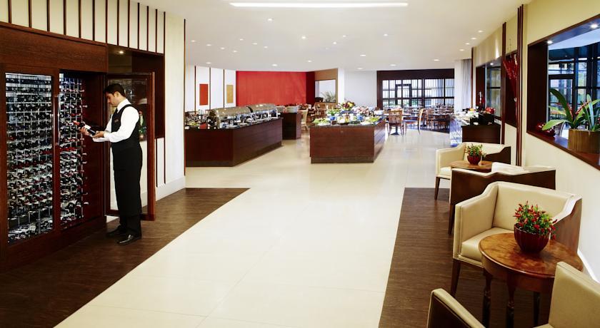 Отель São Paulo Airport Marriott Hotel