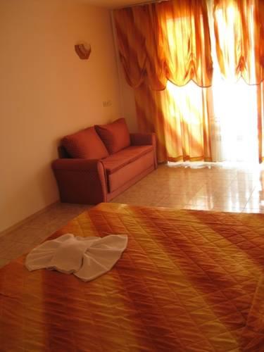 Отель Hotel Oazis