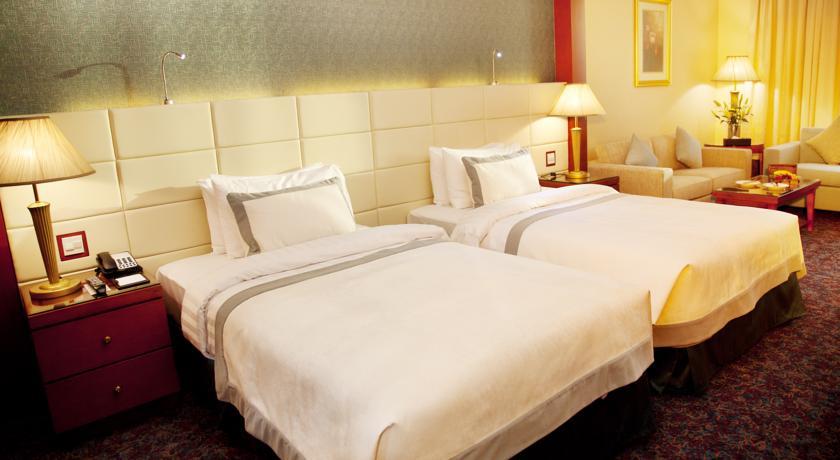 Grand Excelsior Hotel