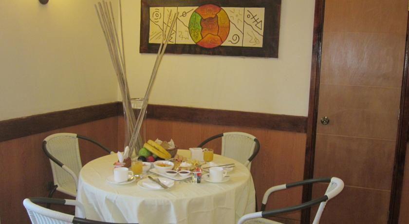 Отель Hotel Encanto del Río