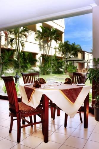 Отель Umm Inn Hotel