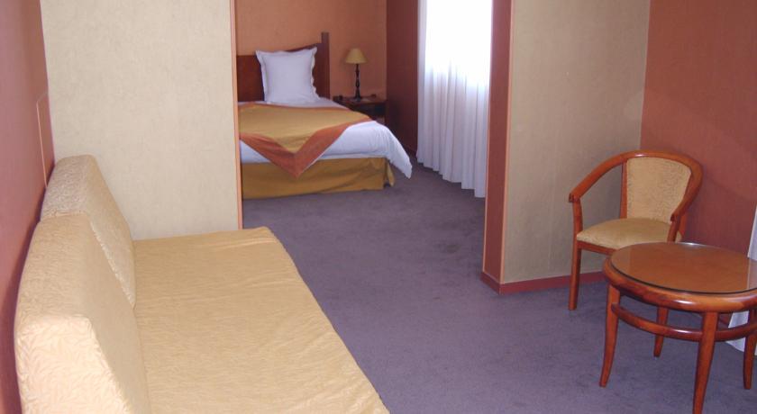 Отель Hotel l'Escargotière Dijon Sud - Chenove