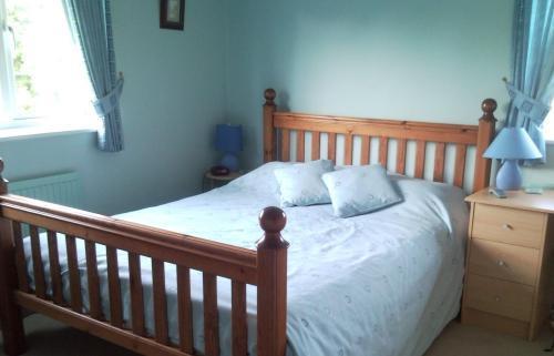 Мини-отель Latchmead Bed & Breakfast