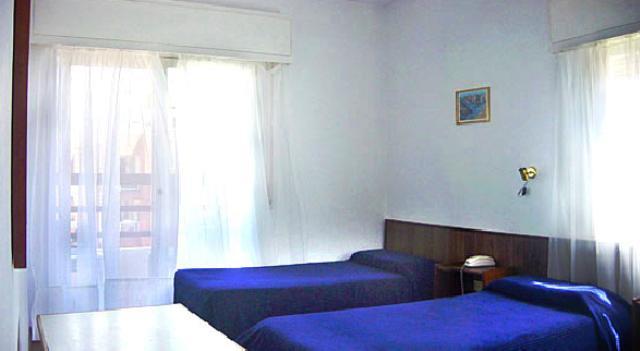 Отель Hotel Dollar