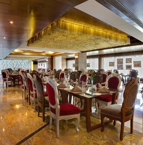 Best Western Premier La Marvella