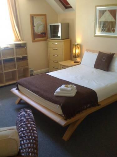 Hendham House