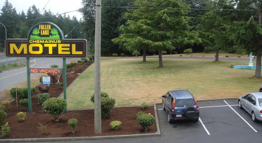 Отель Fuller Lake Chemainus Motel