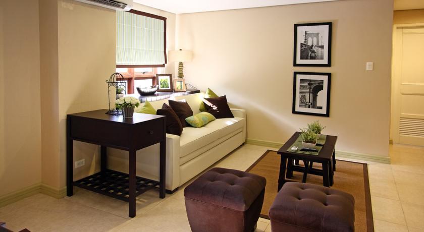 Crosswinds Resort Suites