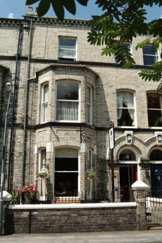 Гостевой дом Bronte Guest House