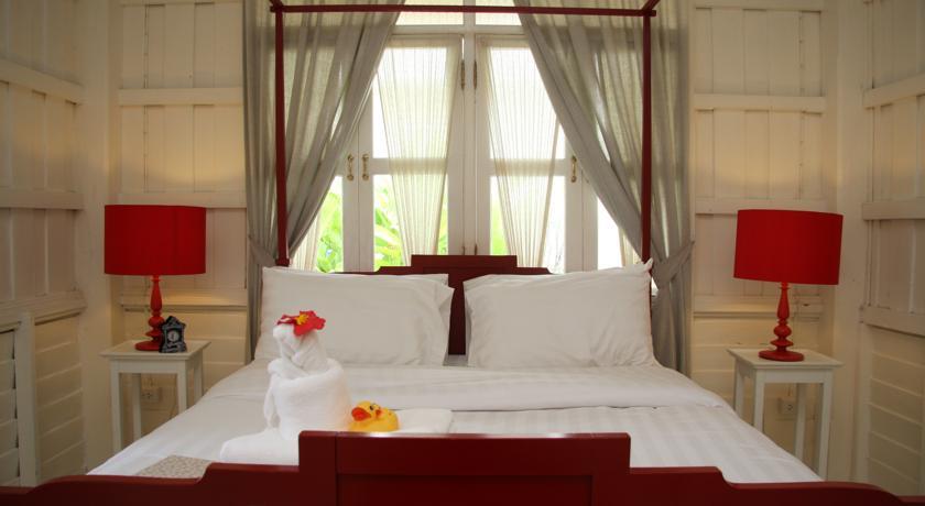 The Hen Hua Hin