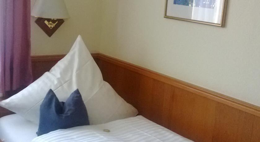 Гостевой дом Hotel am Schlosspark