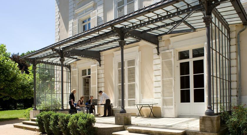 Отель Hôtel Valpré