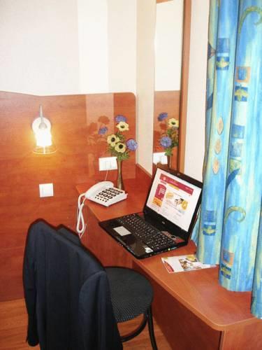 Отель Best Hotel Grigny