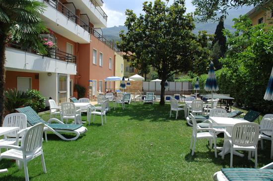 Отель Hotel Garnì Villa Magnolia