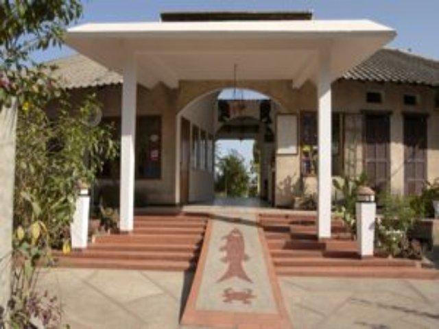 Отель Hôtel Kadiandoumagne