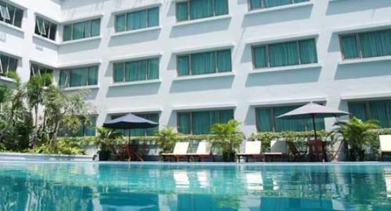 Отель Favehotel Premier Cihampelas