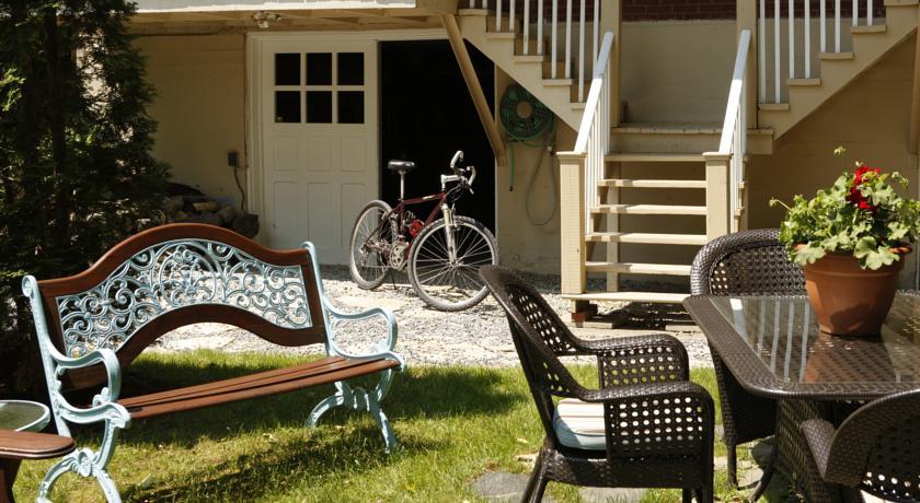 Мини-отель Au Virage B&B