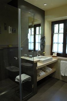 Отель Husa Sant Bernat
