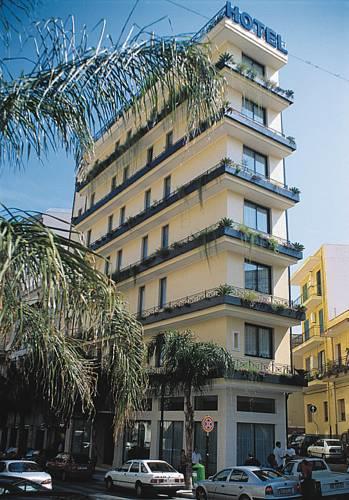 Отель Hotel Colonna