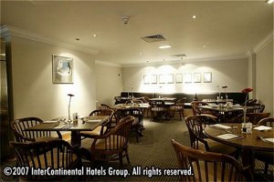 Отель Holiday Inn Leeds Wakefield M1 J40