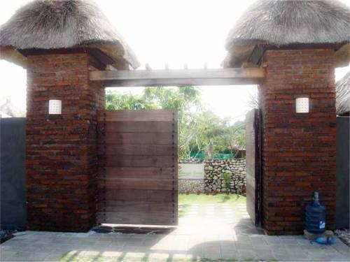 Отель Balangan Garden Bungalow