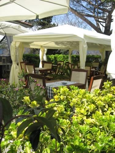 Отель Hotel Monterosso Alto