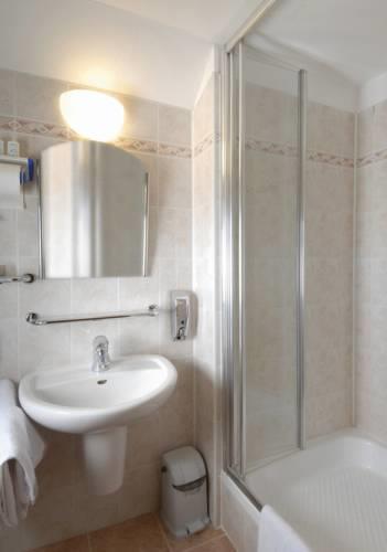 Отель Hotel Bukowy Dworek Geovita