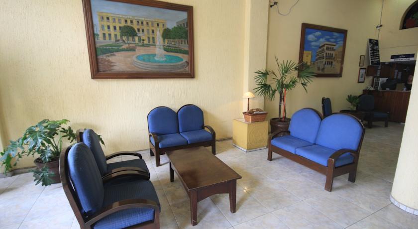 Отель Hotel Oriente