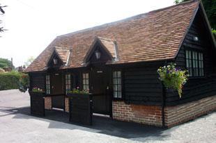 Отель The Fox And Hounds