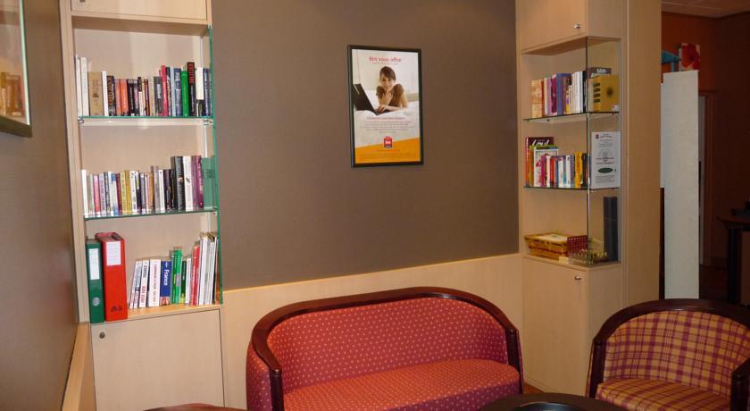 Отель ibis Beaune Centre