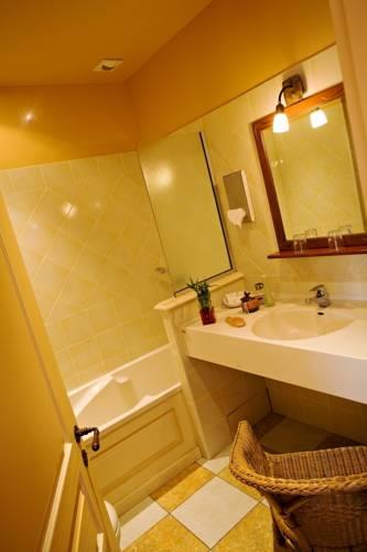 Отель Logis Auberge Saint Simond