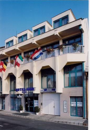 Отель Hotel Uno