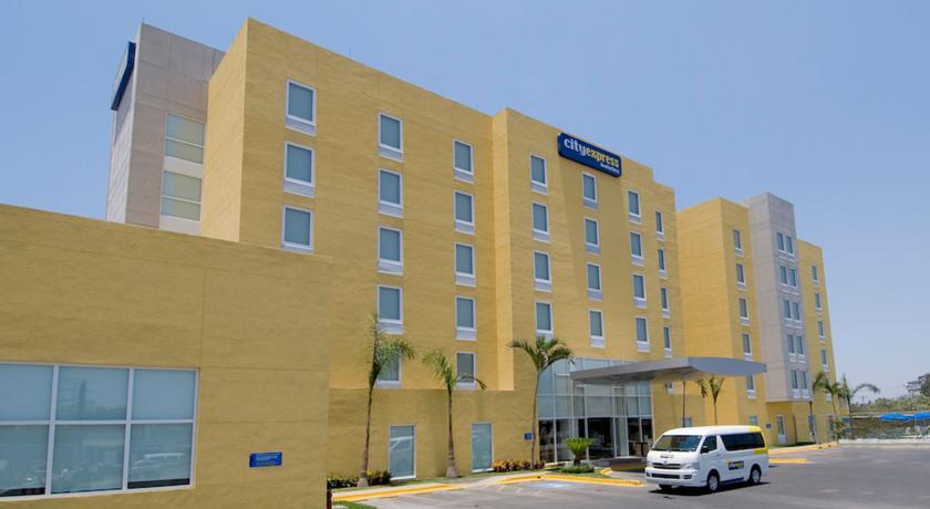 Отель City Express Tampico