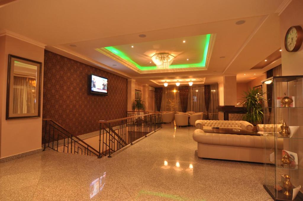 Отель Hotel Megalos