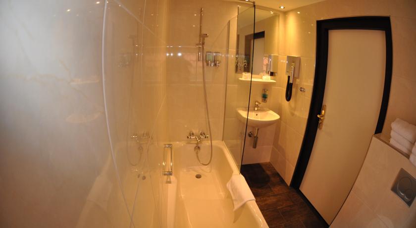 Отель Budget Hotel Le Beau Rivage