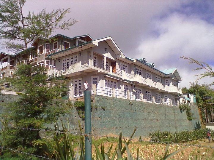 Отель Royal Mount Hotel & Restaurant