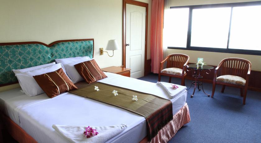 Отель Wattana Park Hotel