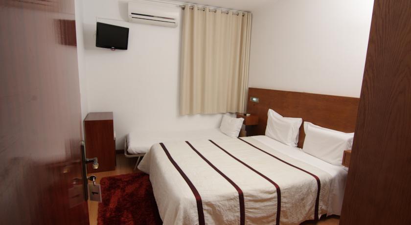 Отель Hotel A Ponte