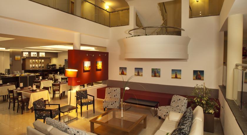 Отель Hotel Piren