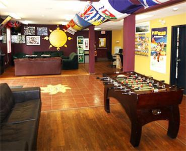 Хостел SameSun Backpackers Lodge Kelowna