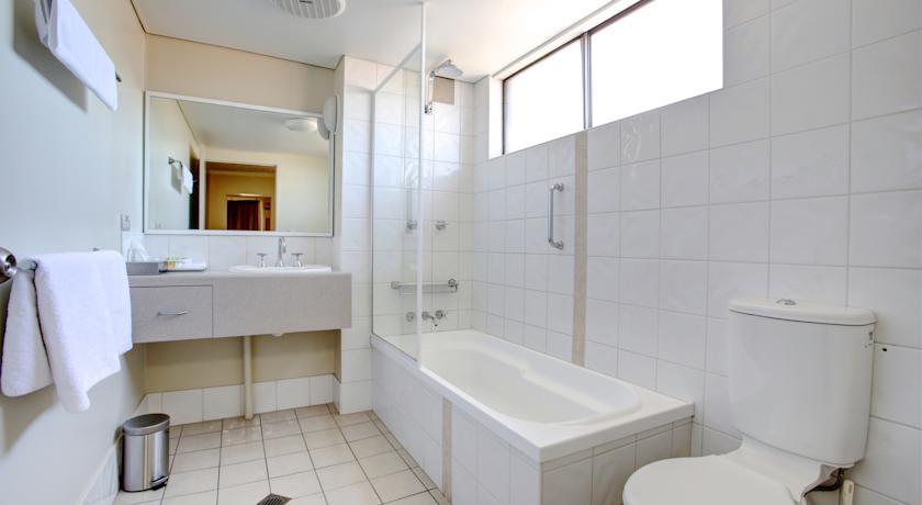 Отель Quality Inn City Centre
