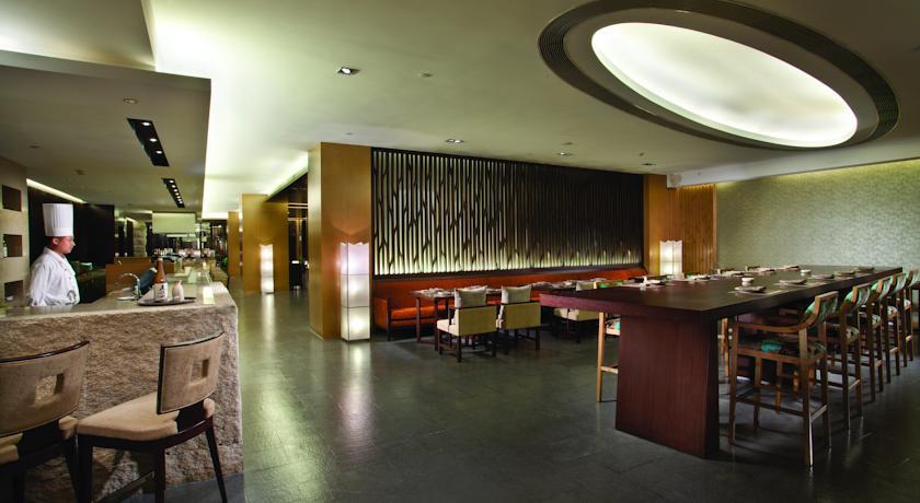 Отель Longchamp Garden Hotel Changsha
