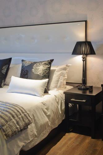 Executive Suites at 555