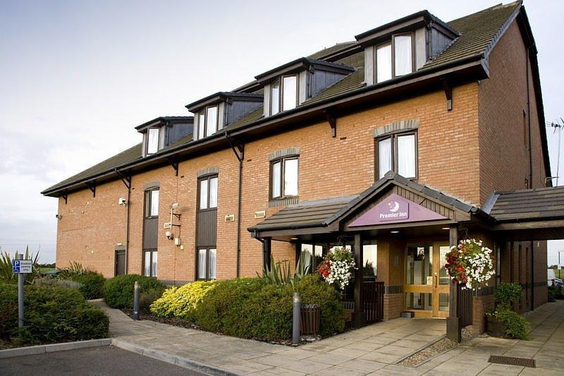 Отель Premier Inn Rainham