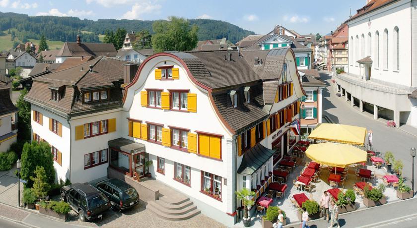 Отель Hotel Adler