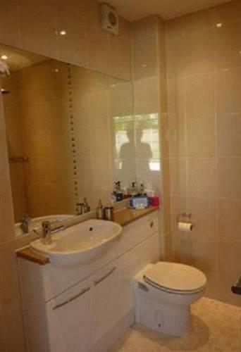 Мини-отель The White House Bed and Breakfast