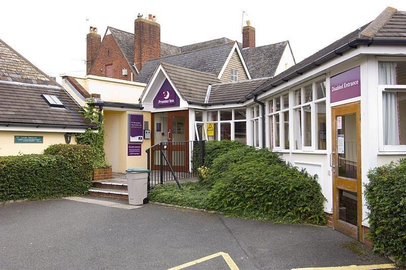 Отель Premier Inn Exeter (Countess Wear)