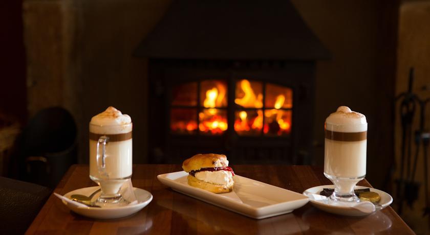 Отель The Valley Hotel