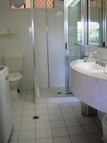 Апартаменты Tradewinds McLeod Holiday Apartments